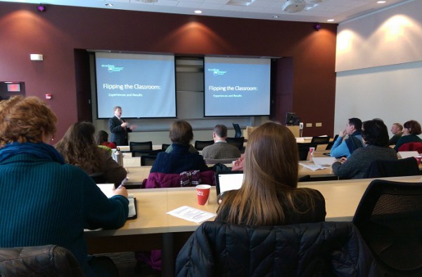 ارتقاء دانش فناوری معلمان